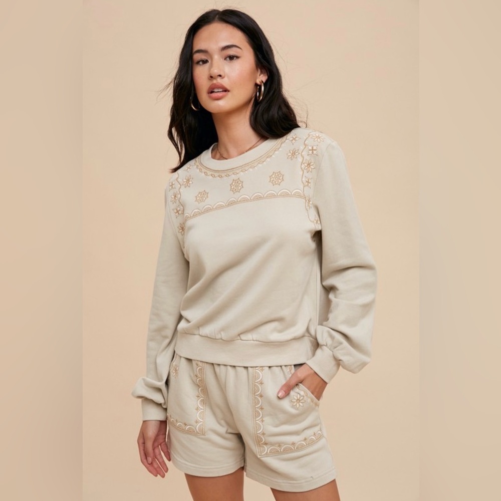 Women’s Embroidered Cream Lounge Sweatshirt and Shorts Set - Picture 4 of 5
